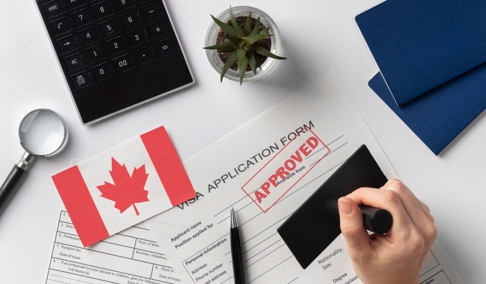 Để định cư Canada, có nhiều hình thức lựa chọn gồm làm việc, đầu tư, bảo lãnh người thân hoặc du học